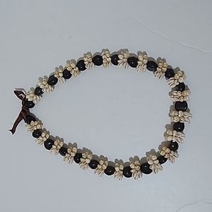 Cowrie Shell Necklace Lei